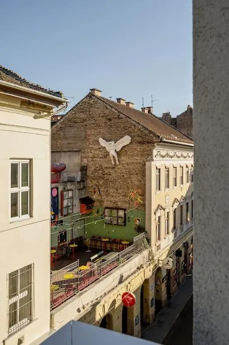 A50-Balcony-Designer Apartments No 2 Budapest